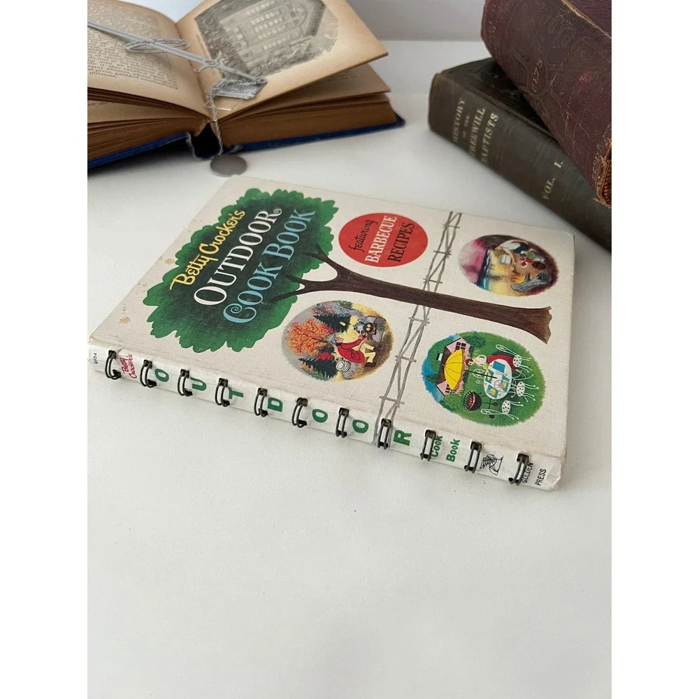 Betty Crocker Outdoor Cook Book Multi Color 1961 First Edition Spiral Bound‎